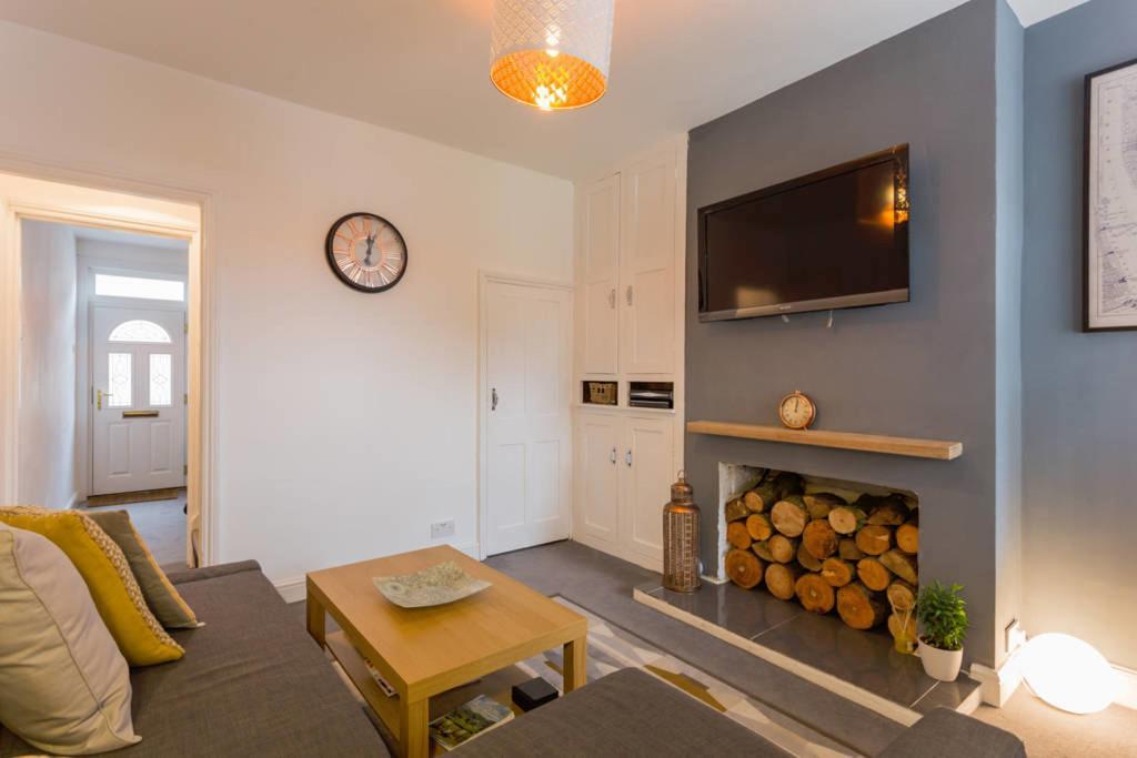 Ashton House - Stylish 2 Bedroom House, Close To Luton Town Center & Airport Exteriér fotografie