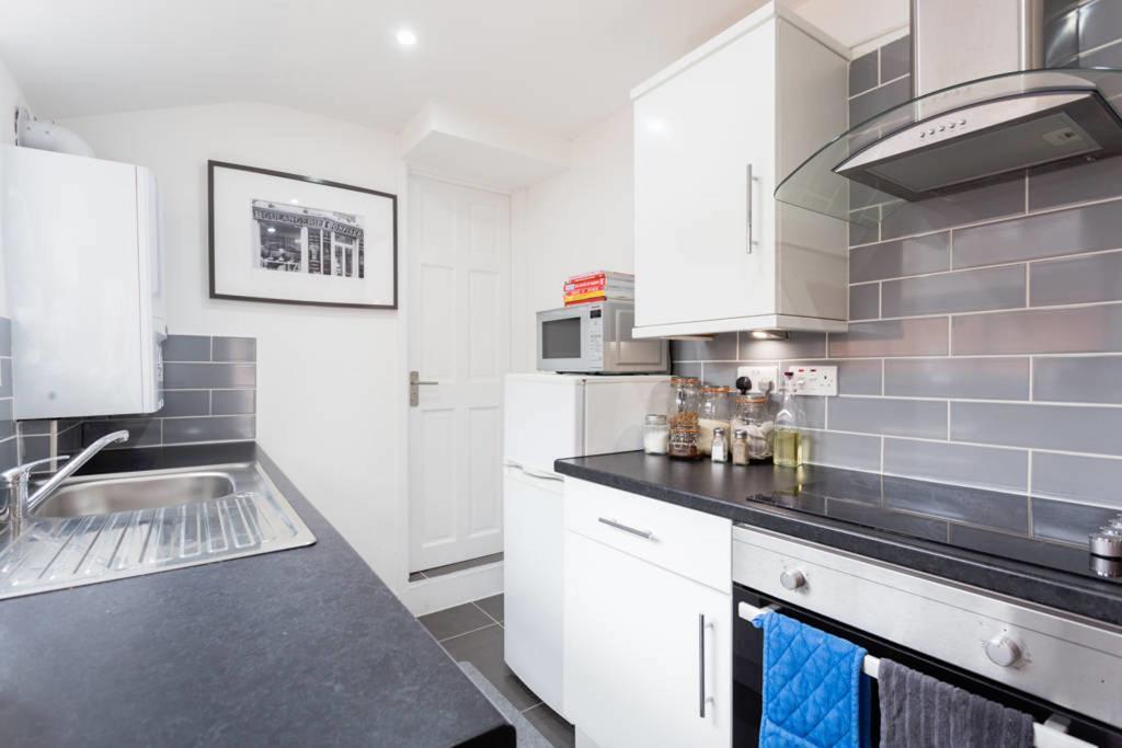 Ashton House - Stylish 2 Bedroom House, Close To Luton Town Center & Airport Exteriér fotografie