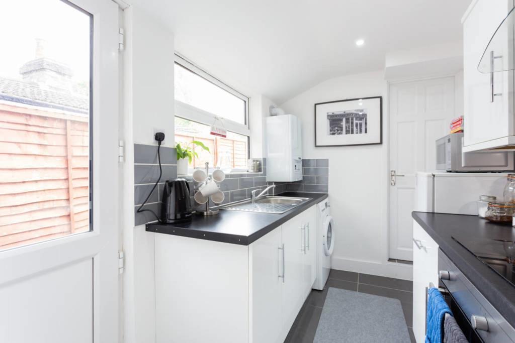 Ashton House - Stylish 2 Bedroom House, Close To Luton Town Center & Airport Exteriér fotografie