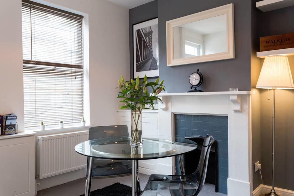 Ashton House - Stylish 2 Bedroom House, Close To Luton Town Center & Airport Exteriér fotografie
